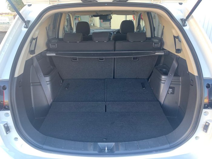 2017 Mitsubishi Outlander LS Safety Pack