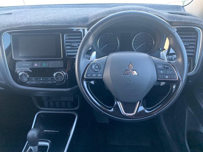 2017 Mitsubishi Outlander LS Safety Pack