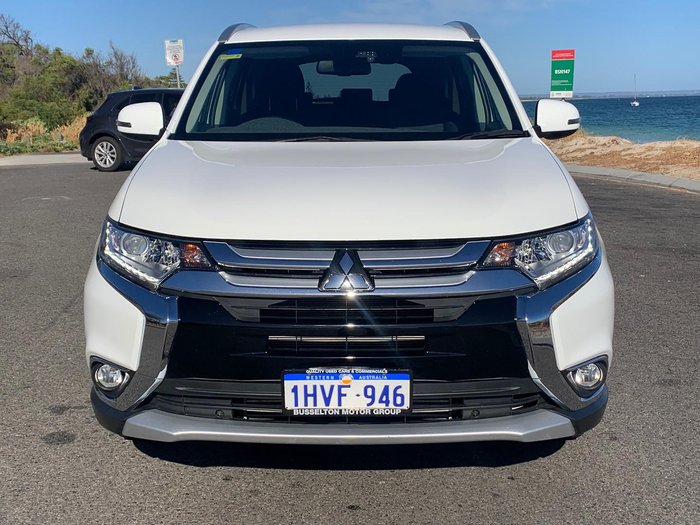 2017 Mitsubishi Outlander LS Safety Pack