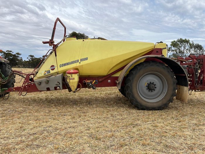 0 Hardi 8500 Commander