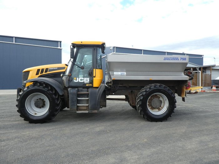 2015 JCB 3230 YELLOW