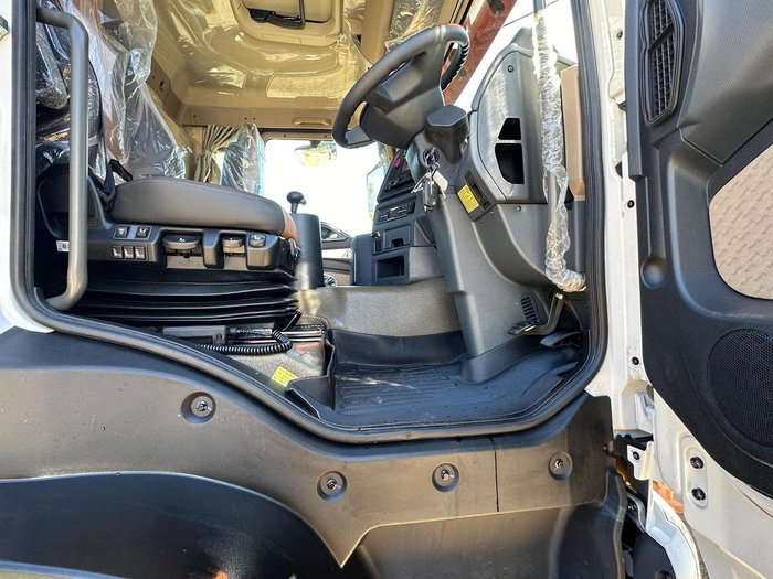 2024 Sinotruk Sitrak T5g 8X4 