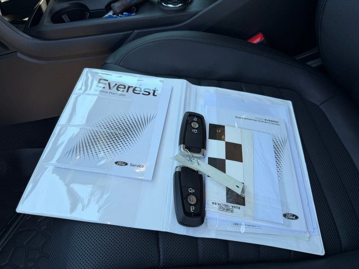 2025 Ford EVEREST GRAPHITE