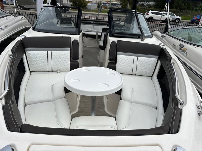2016 Sea Ray 250 SLX