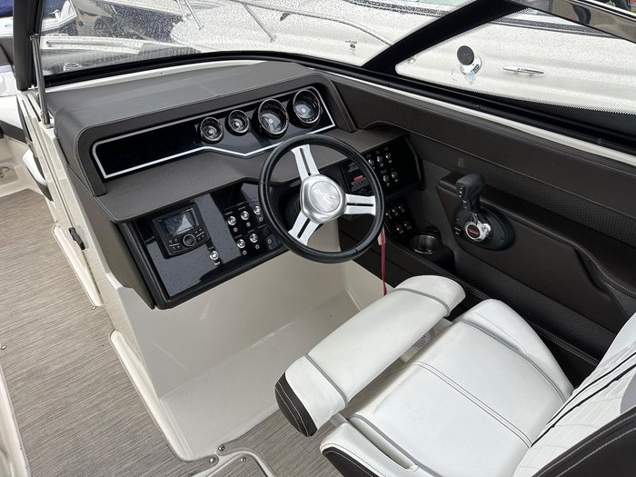 2016 Sea Ray 250 SLX