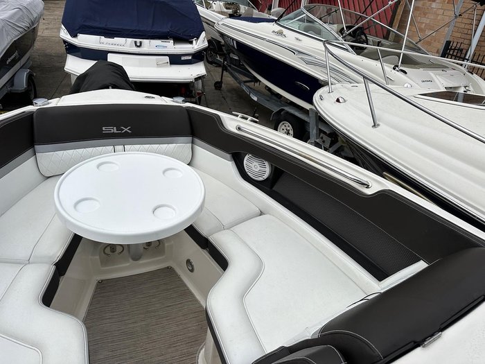 2016 Sea Ray 250 SLX