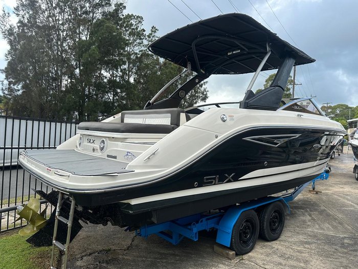2016 Sea Ray 250 SLX