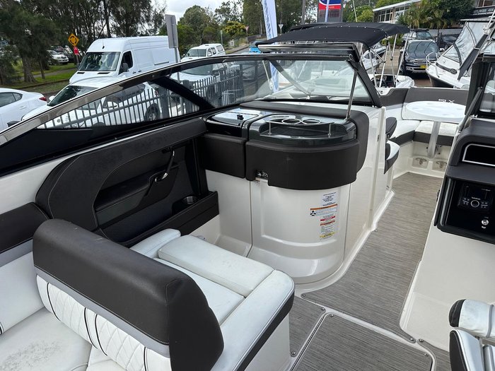 2016 Sea Ray 250 SLX