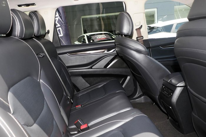 2023 LDV D90 Executive