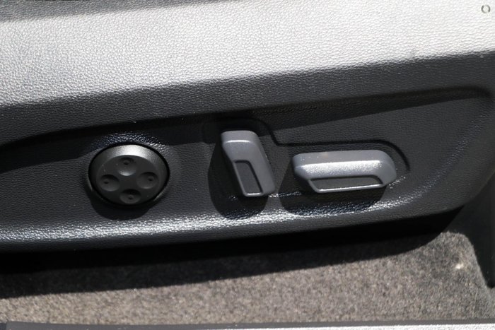 2023 LDV D90 Executive