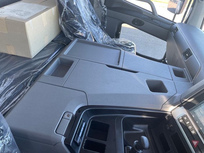 2025 Fuso Shogun FU74 360 White