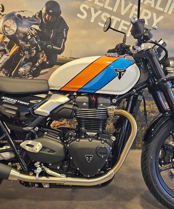 2025 Triumph Speed Twin 900 Speed Twin Orange