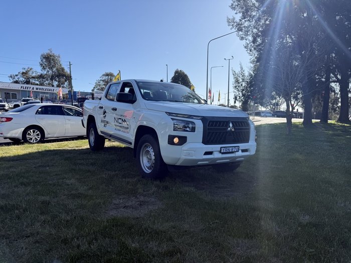 2024 Mitsubishi Triton GLX