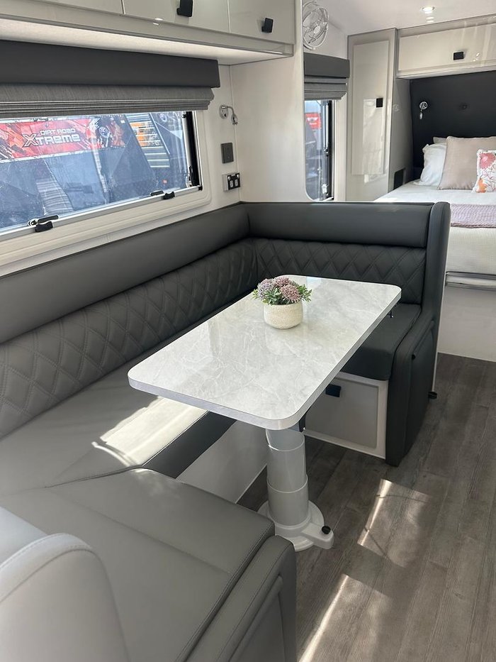 2024 JB Caravans Scorpion Sting 20.8 Rd Family Van Air Bag Susp