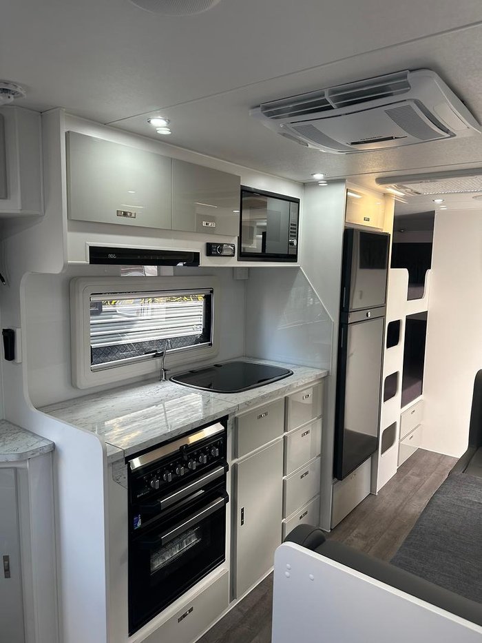 2024 JB Caravans Dirt Roader 2024 - 20*8 Family Van Rear Door
