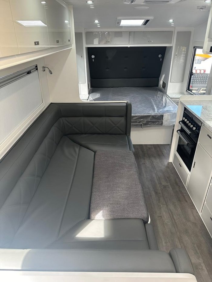 2024 JB Caravans Dirt Roader 2024 - 20*8 Family Van Rear Door