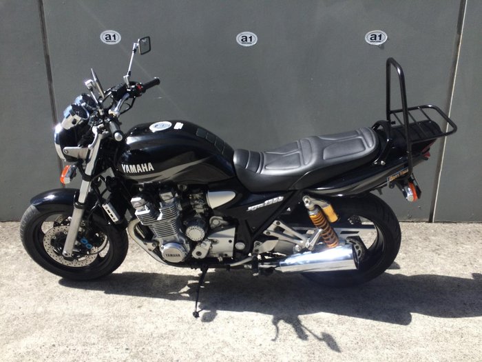 2001 Yamaha XJR1300