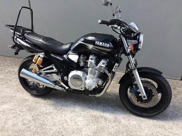 2001 Yamaha XJR1300