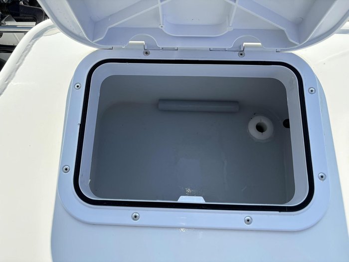 2025 QUINTREX 430 Top Ender Pro