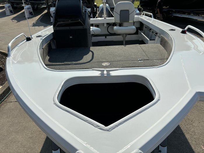 2025 QUINTREX 430 Top Ender Pro