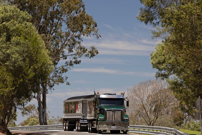 2024 Western Star 48X Day Cab (600Hp) With Tefco 4Ad Combo, In Build Now ! White