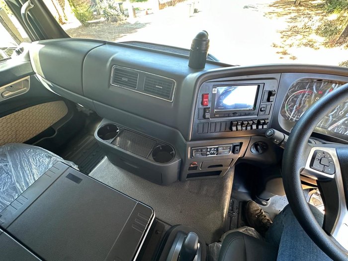 2025 Sinotruk Sitrak C7h 