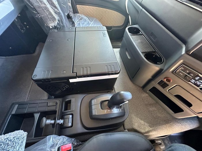 2025 Sinotruk Sitrak C7h 