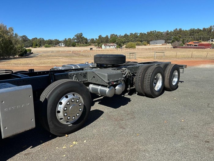 2025 Sinotruk Sitrak C7h 