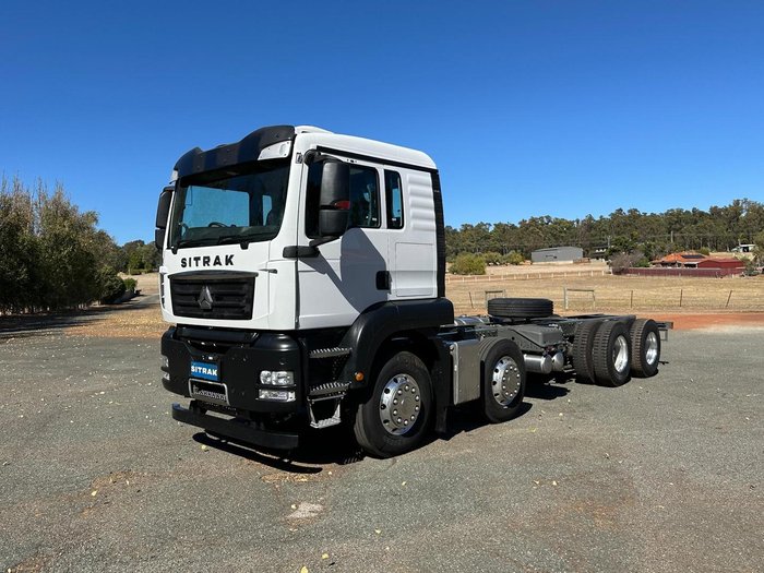 2025 Sinotruk Sitrak C7h 