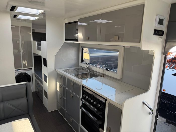 2025 JB Caravans Dirt Roader 22' Family Bunk Van