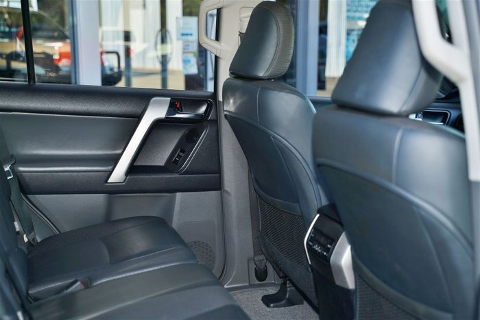 2011 TOYOTA LANDCRUISER PRADO VX (4x4)