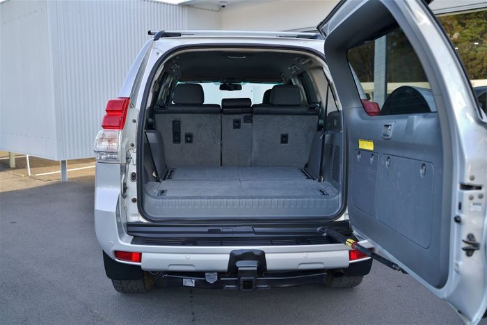 2011 TOYOTA LANDCRUISER PRADO VX (4x4)