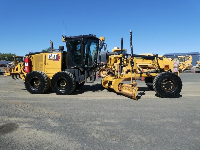2019 Caterpillar 160