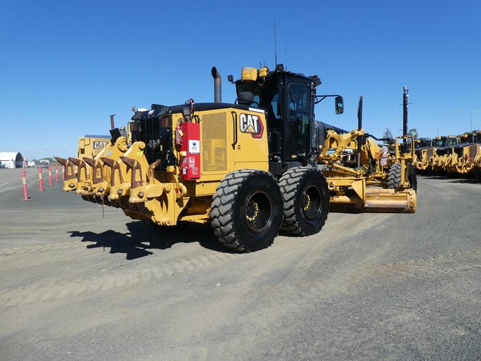 2019 Caterpillar 160