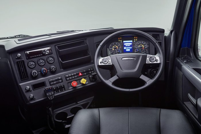 2024 Freightliner Cascadia 126 White