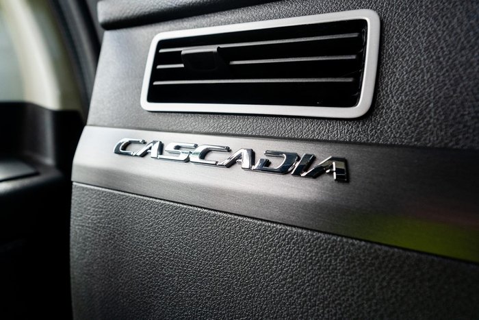 2024 Freightliner Cascadia 126 White