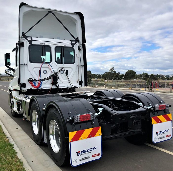 2024 Freightliner Cascadia 126 White