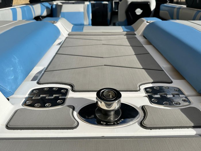2024 Malibu Wakesetter 23 MXZ