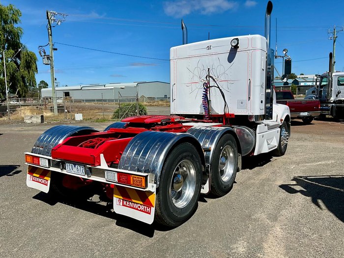2011 Kenworth T402 Low Tare Spec 50 T Gcm It Slp Rwc $81360+Gst KENWORTH T402 IT SLEEPER WHITE