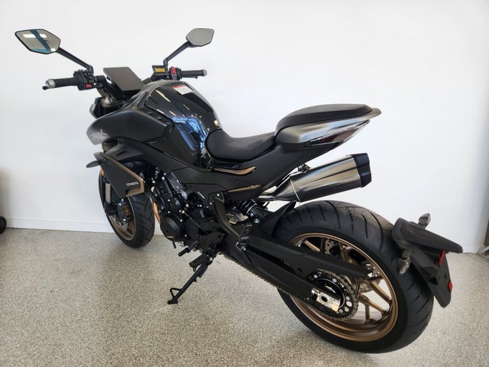 2023 CFMOTO NK ADVANCE BLACK