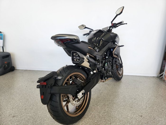 2023 CFMOTO NK ADVANCE BLACK