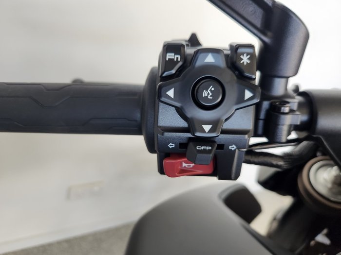 2023 CFMOTO NK ADVANCE BLACK