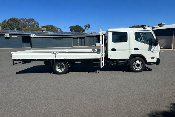 2025 Fuso Canter 815
