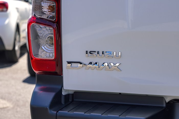 2025 Isuzu D-MAX X-RIDER