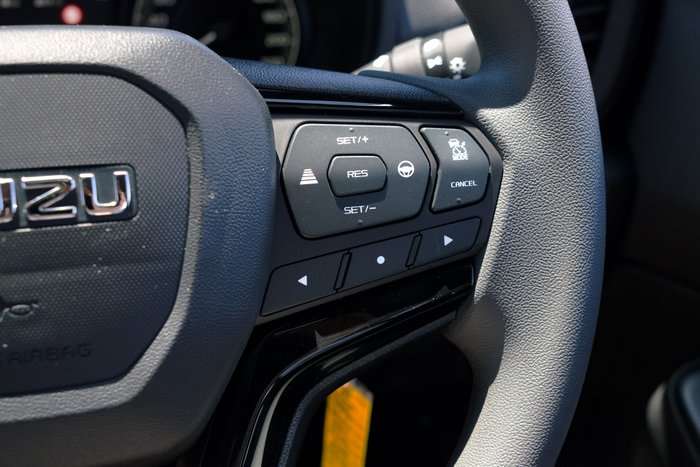 2025 Isuzu D-MAX X-RIDER