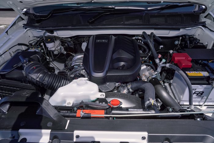 2025 Isuzu D-MAX X-RIDER