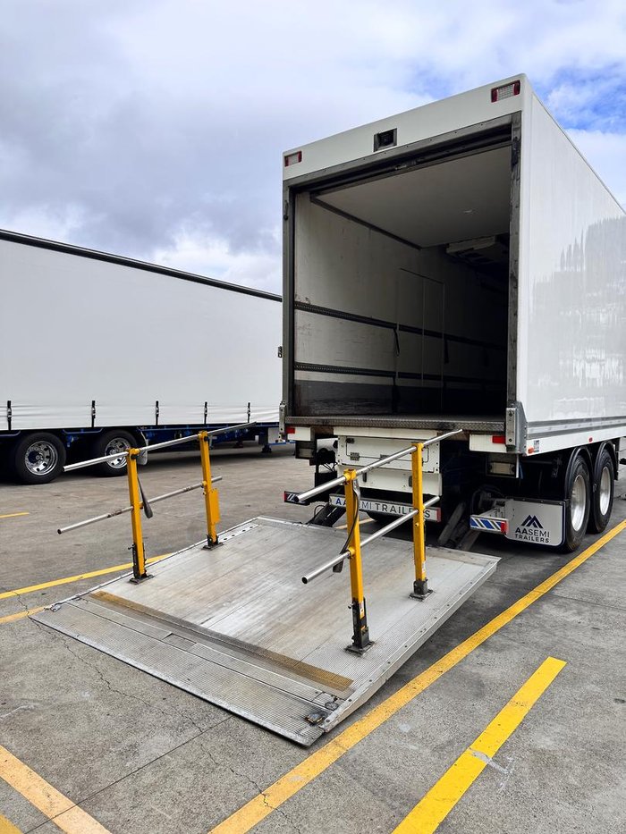 2017 FTE St2 16 Pallet Side Doors, Dual Zone, Tail Gate