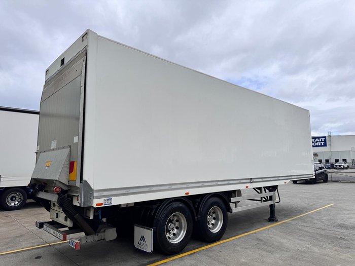2017 FTE St2 16 Pallet Side Doors, Dual Zone, Tail Gate