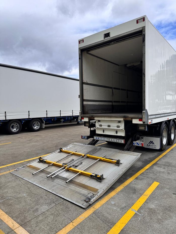 2017 FTE St2 16 Pallet Side Doors, Dual Zone, Tail Gate