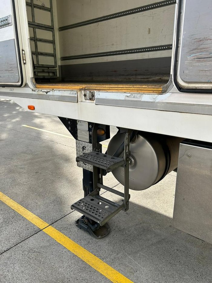 2017 FTE St2 14 Pallet, Tail Gate, Tri Zone